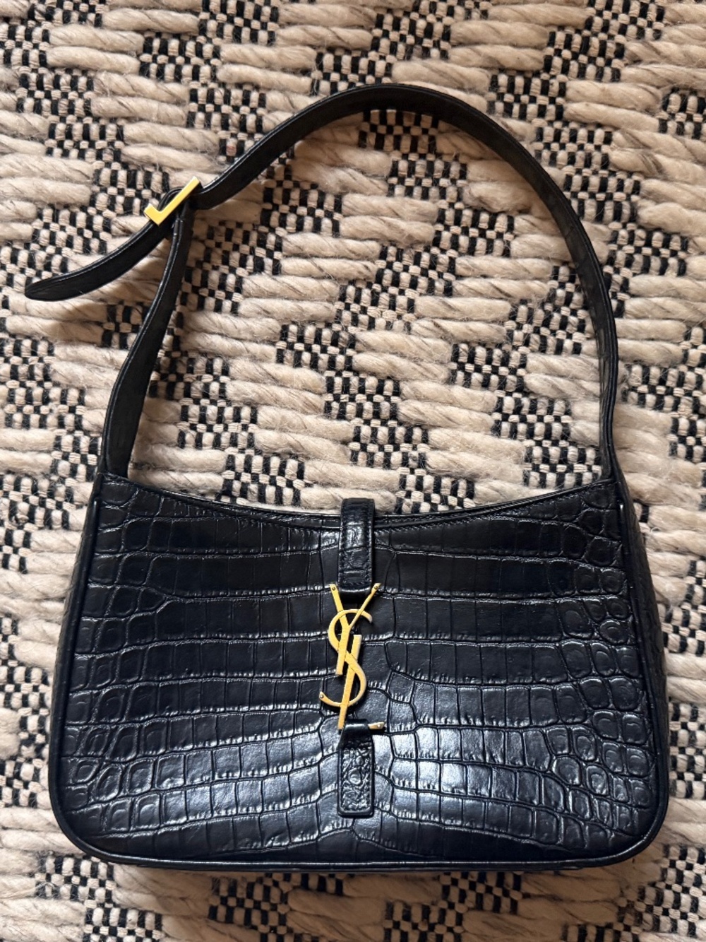Saint Laurent Le 5 À 7 Shoulder Bag - Picture 5 of 8